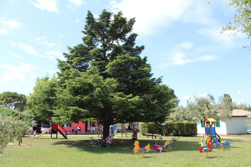 Camping Cisano - San Vito Bardolino Dış mekan fotoğraf