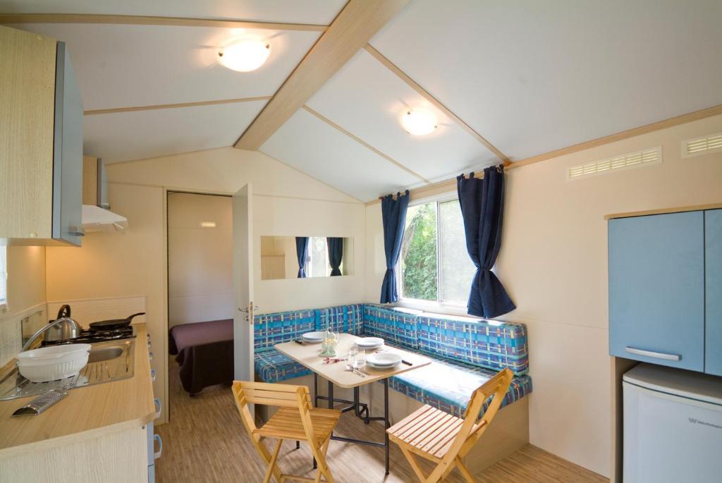 Camping Cisano - San Vito Bardolino Oda fotoğraf