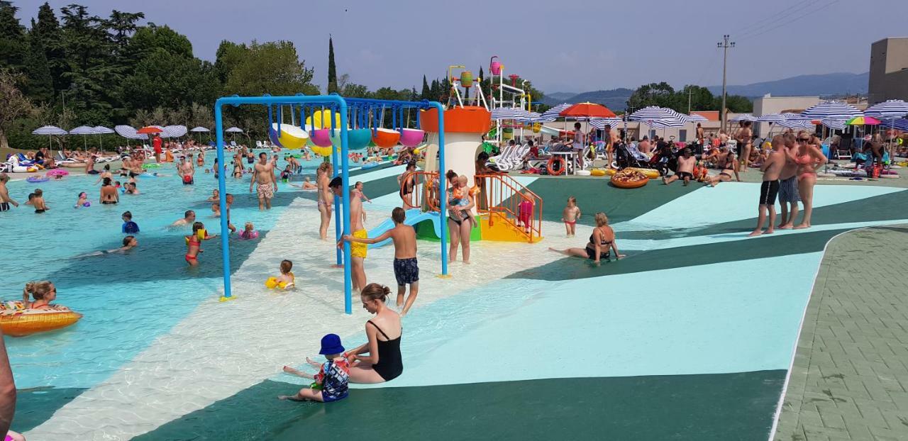 Camping Cisano - San Vito Bardolino Dış mekan fotoğraf